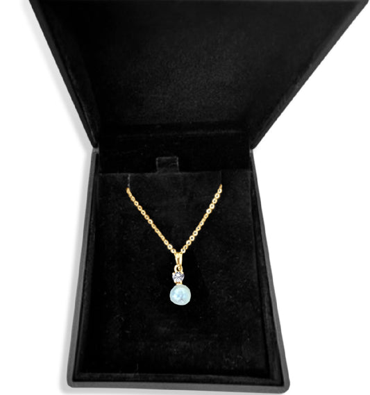 Natural saltwater pearl gold necklace, with diamond